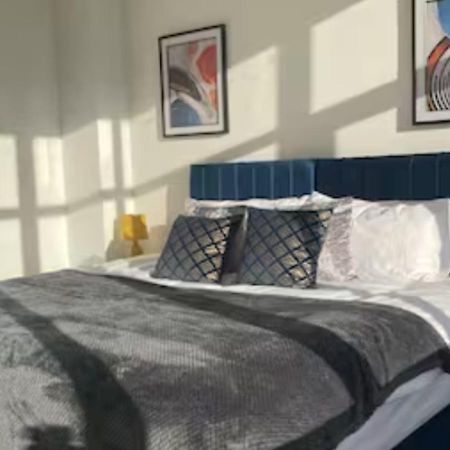 2 Bedroom Apartment - Flitwick - Contractor Friendly - Tourist Ready - Full Kitchen - Wifi - Smart Tv - Sofa Bed - Free Parking - Ideal For Short Or Long Stays Экстерьер фото