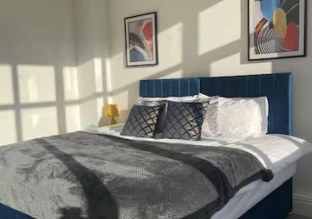2 Bedroom Apartment - Flitwick - Contractor Friendly - Tourist Ready - Full Kitchen - Wifi - Smart Tv - Sofa Bed - Free Parking - Ideal For Short Or Long Stays Экстерьер фото
